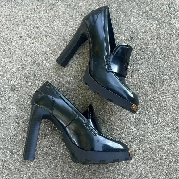 KARL LAGERFELD // PARIS VIRNA HIGH HEEL BLACK PATENT LEATHER SHOE BRAND NEW!! - Picture 1 of 7